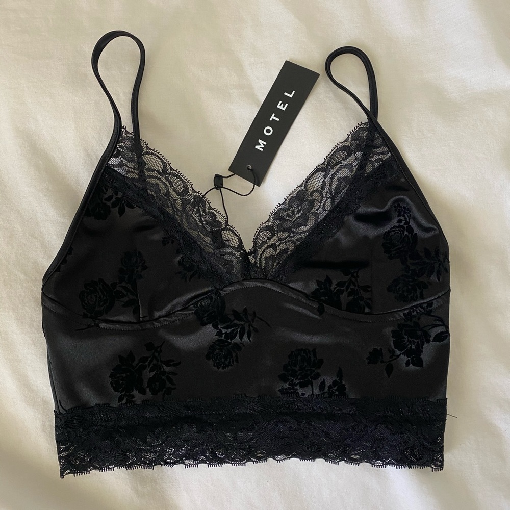 motel rocks dyrana black top